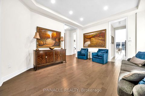 Photo 8 at 52 Chandos Gate, Kleinburg, Vaughan