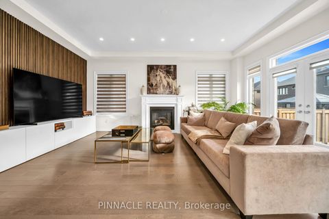 Photo 10 at 52 Chandos Gate, Kleinburg, Vaughan