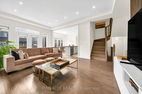 Photo 12 at 52 Chandos Gate, Kleinburg, Vaughan