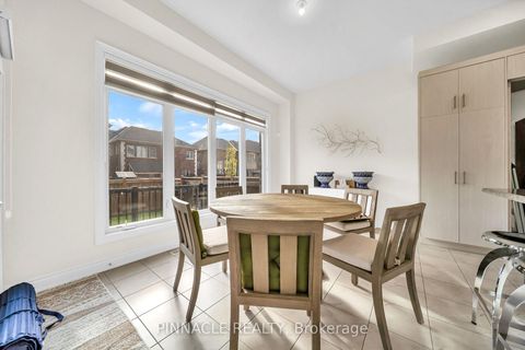 Photo 15 at 52 Chandos Gate, Kleinburg, Vaughan