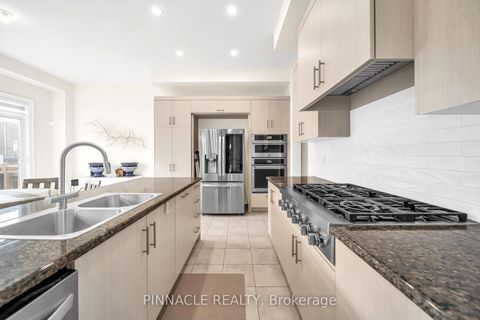 Photo 20 at 52 Chandos Gate, Kleinburg, Vaughan