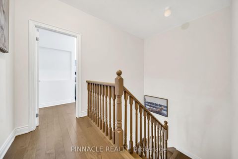 Photo 23 at 52 Chandos Gate, Kleinburg, Vaughan