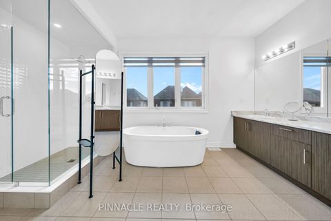 Photo 30 at 52 Chandos Gate, Kleinburg, Vaughan