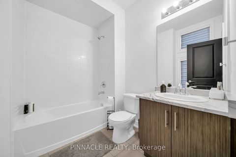 Photo 44 at 52 Chandos Gate, Kleinburg, Vaughan