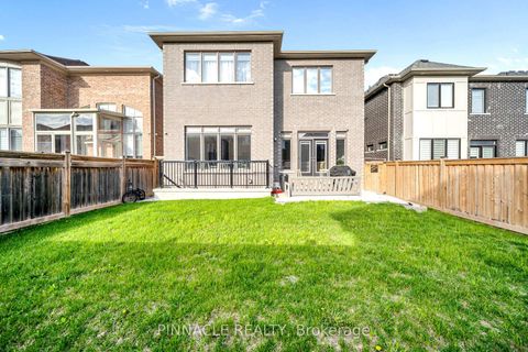 Photo 46 at 52 Chandos Gate, Kleinburg, Vaughan