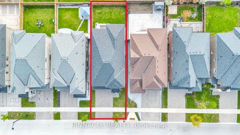 Photo 48 at 52 Chandos Gate, Kleinburg, Vaughan