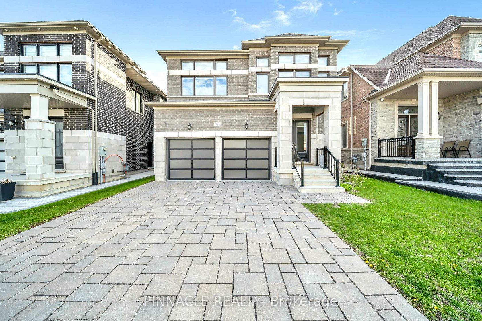 52 Chandos Gate, Kleinburg, Vaughan photo number 2