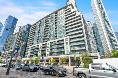 Photo 10 at 803 - 25 Lower Simcoe Street, Waterfront Communities C1, Toronto