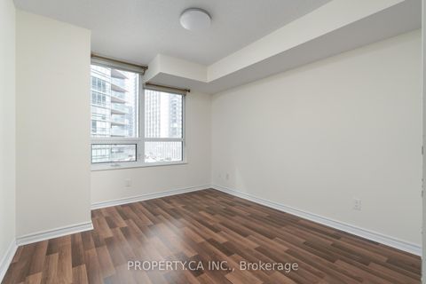 Photo 21 at 803 - 25 Lower Simcoe Street, Waterfront Communities C1, Toronto