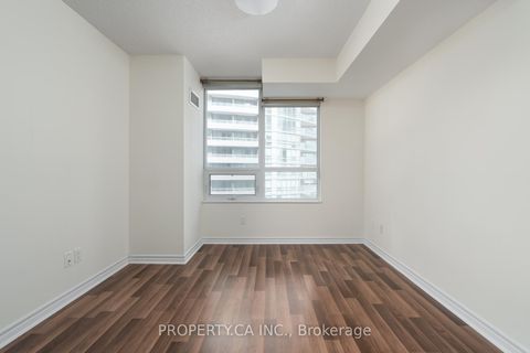 Photo 22 at 803 - 25 Lower Simcoe Street, Waterfront Communities C1, Toronto