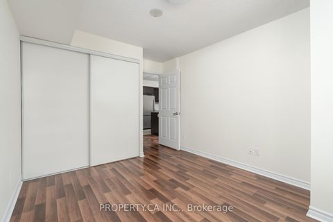 Photo 23 at 803 - 25 Lower Simcoe Street, Waterfront Communities C1, Toronto