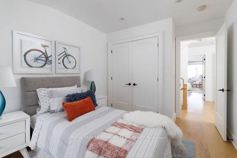 Photo 33 at 96 Summerhill Avenue, Moore Park, Toronto