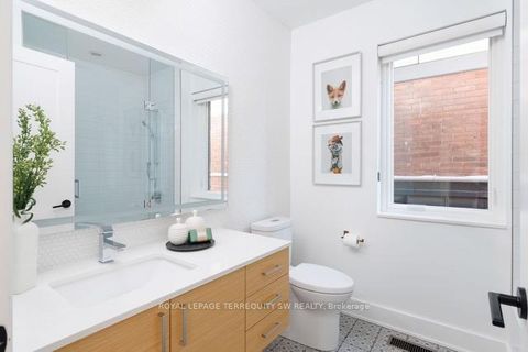 Photo 36 at 96 Summerhill Avenue, Moore Park, Toronto