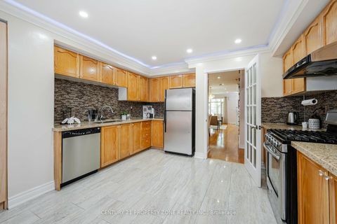 Photo 10 at 86 Rory Road, Maple Leaf, Toronto