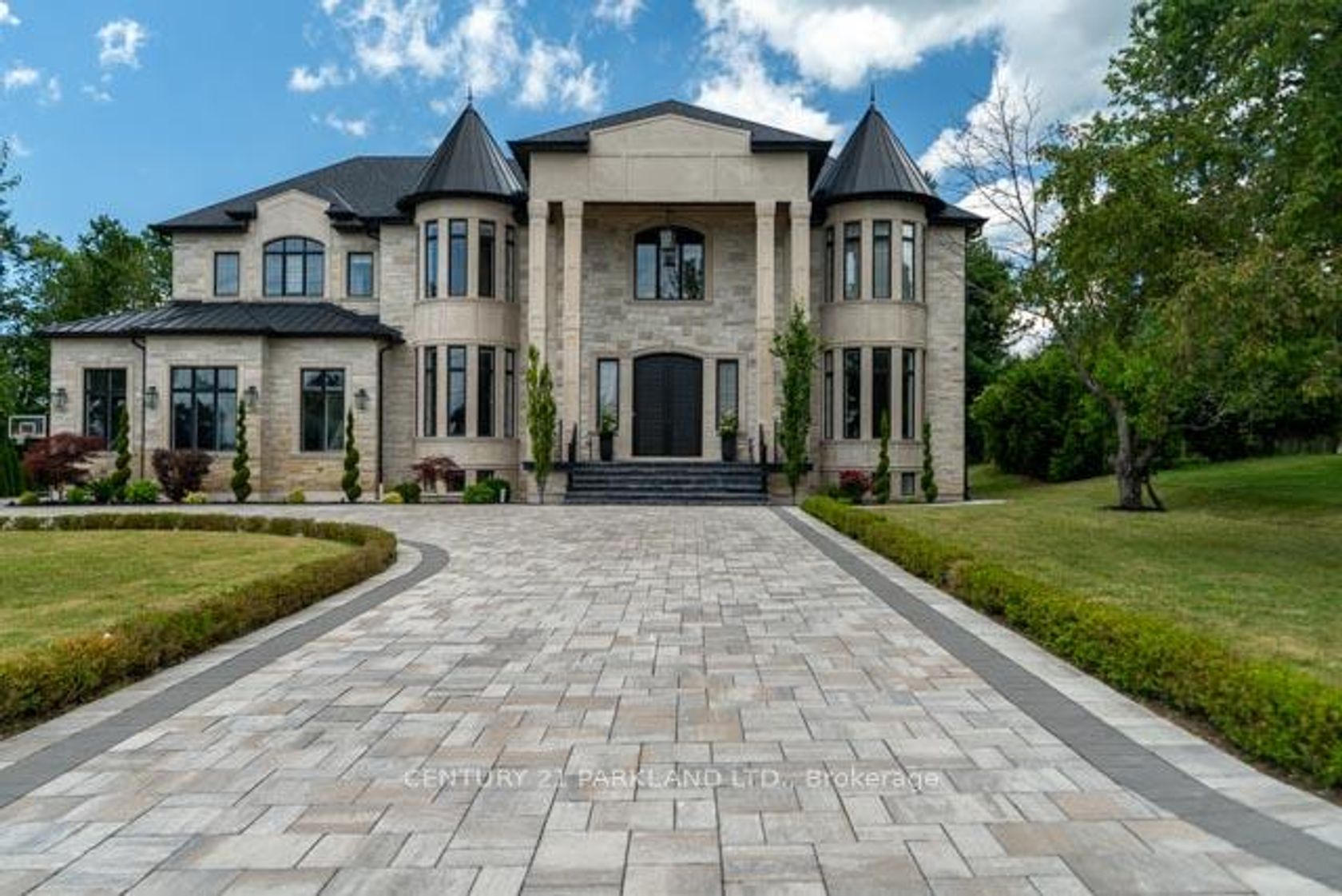 12 Hollywood Crescent, Nobleton, King photo 4