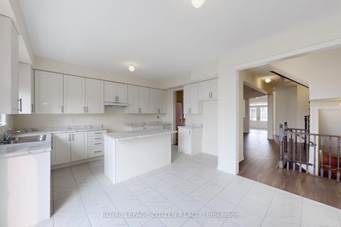 Photo 10 at 123 Cliff Thompson Crescent, Sutton & Jackson's Point, Georgina