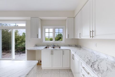 Photo 14 at 123 Cliff Thompson Crescent, Sutton & Jackson's Point, Georgina