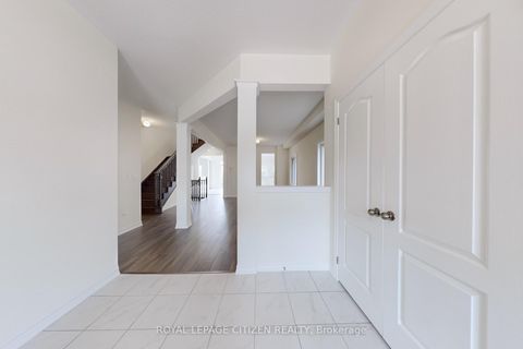 Photo 18 at 123 Cliff Thompson Crescent, Sutton & Jackson's Point, Georgina