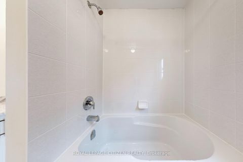 Photo 34 at 123 Cliff Thompson Crescent, Sutton & Jackson's Point, Georgina