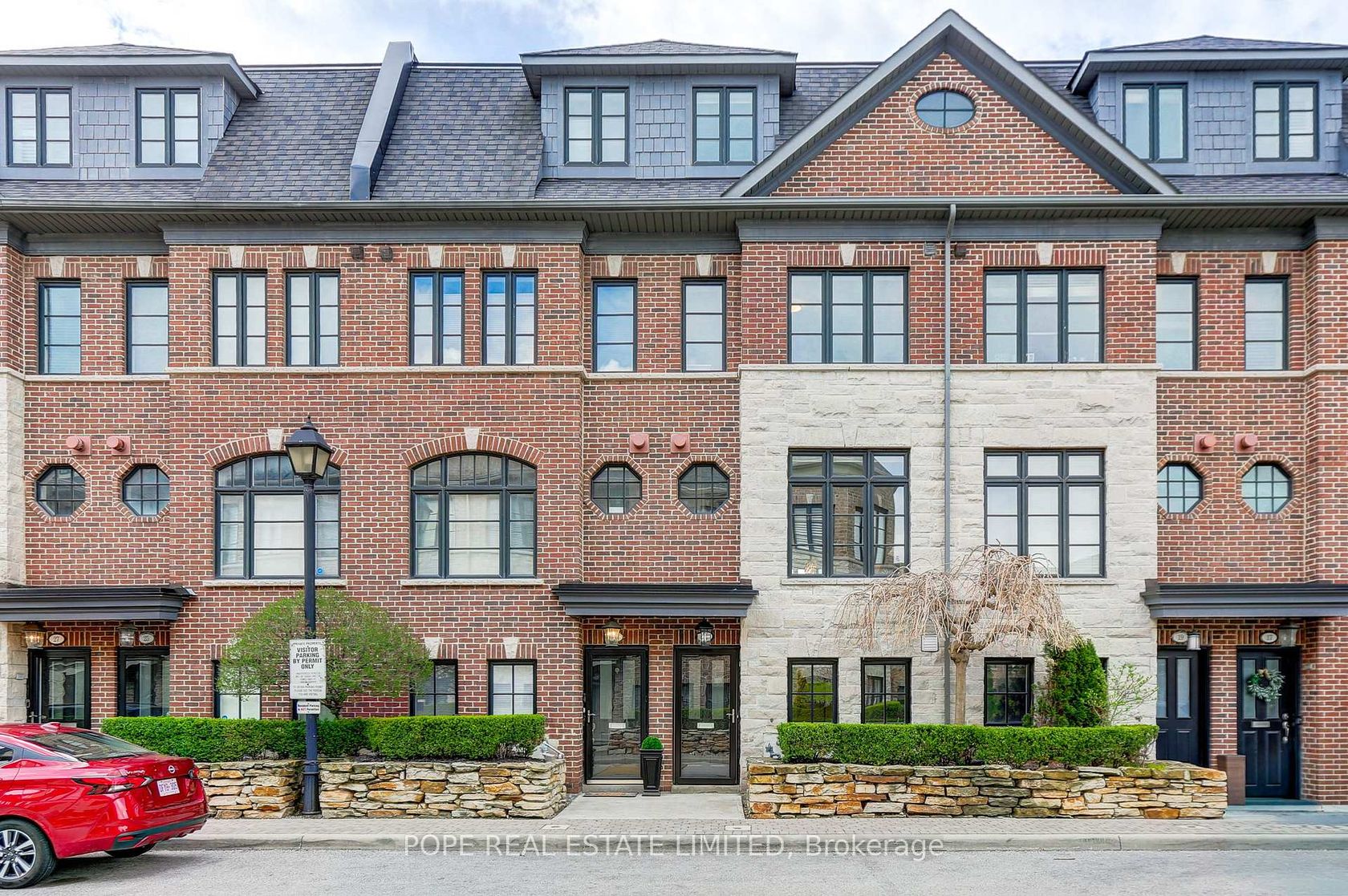 21 Ruby Lang Lane, Mimico, Toronto photo number 2
