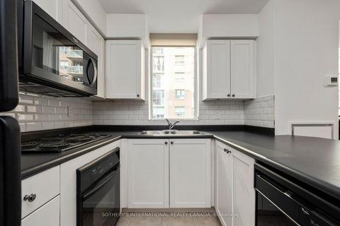 Photo 4 at 408 - 311 Richmond Street, Moss Park, Toronto