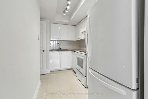 Photo 14 at 1207 - 195 Wynford Drive, Flemingdon Park, Toronto