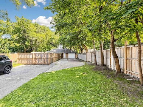 Photo 40 at 67 Barrington Avenue, Crescent Town, Toronto