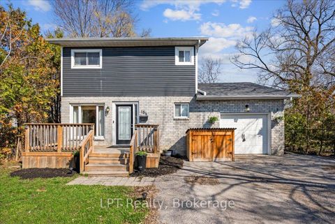 Photo 3 at 154 Beach Road, Keswick North, Georgina