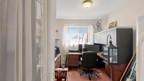 Photo 12 at 343 Cundles Road W, Northwest, Barrie