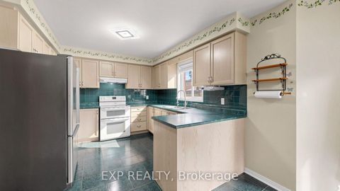 Photo 14 at 343 Cundles Road W, Northwest, Barrie