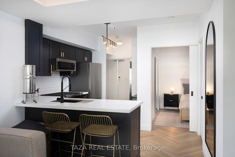 Photo 5 at 1705 - 10 Navy Wharf Court, Waterfront Communities C1, Toronto