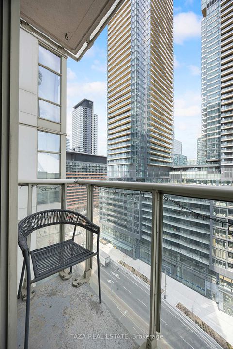 Photo 16 at 1705 - 10 Navy Wharf Court, Waterfront Communities C1, Toronto