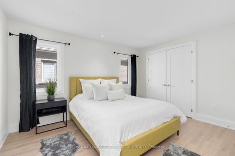 Photo 15 at 61 Strathgreen Lane, Keswick South, Georgina