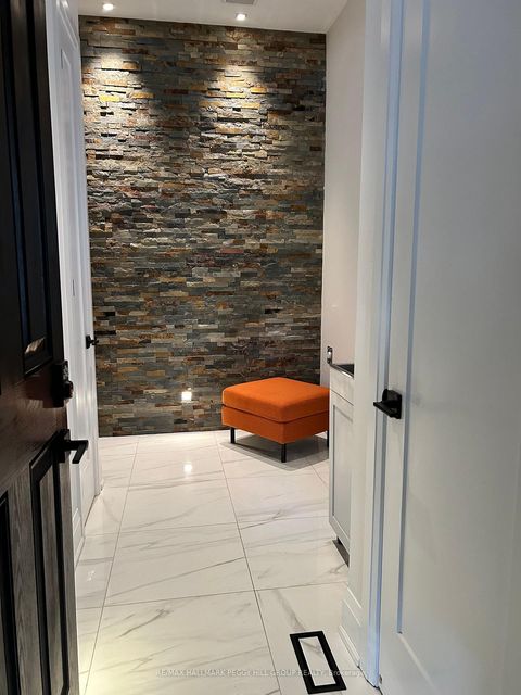 Photo 25 at 61 Strathgreen Lane, Keswick South, Georgina