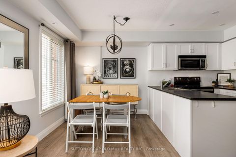 Photo 1 at 809 - 46 Western Battery Road, Niagara, Toronto