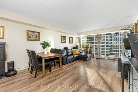 Photo 7 at 2306 - 77 Harbour Square, Waterfront Communities C1, Toronto