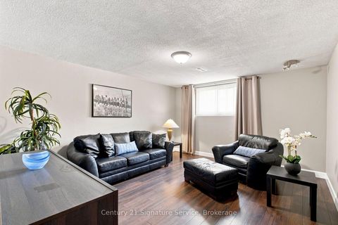 Photo 16 at 524 Silverthorn Avenue, Eglinton West, Toronto