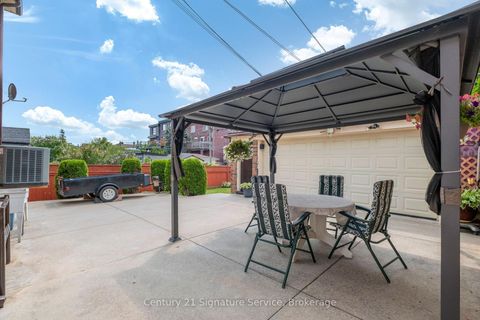 Photo 25 at 524 Silverthorn Avenue, Eglinton West, Toronto