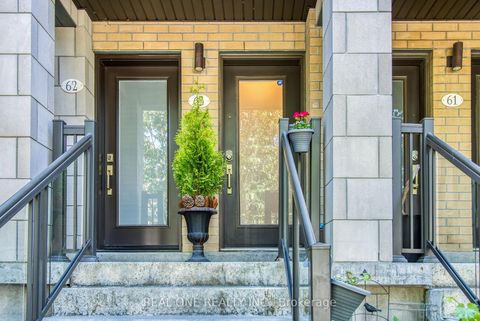 Photo 2 at 63 - 27 Eldora Avenue, Newtonbrook West, Toronto