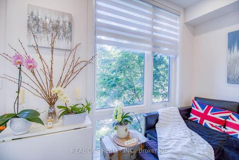 Photo 13 at 63 - 27 Eldora Avenue, Newtonbrook West, Toronto