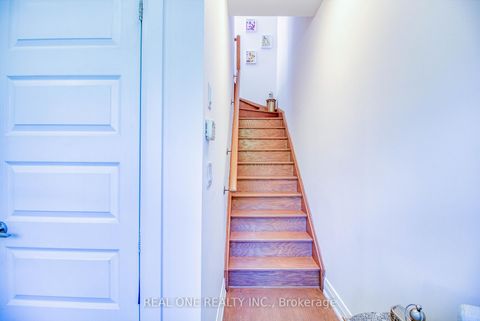 Photo 20 at 63 - 27 Eldora Avenue, Newtonbrook West, Toronto
