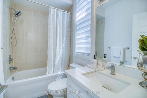 Photo 21 at 63 - 27 Eldora Avenue, Newtonbrook West, Toronto