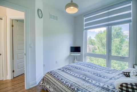 Photo 26 at 63 - 27 Eldora Avenue, Newtonbrook West, Toronto