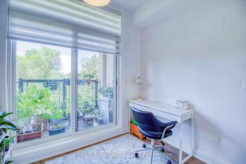 Photo 28 at 63 - 27 Eldora Avenue, Newtonbrook West, Toronto