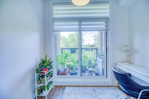 Photo 29 at 63 - 27 Eldora Avenue, Newtonbrook West, Toronto
