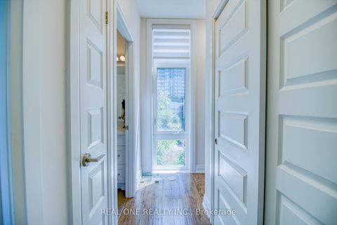 Photo 32 at 63 - 27 Eldora Avenue, Newtonbrook West, Toronto