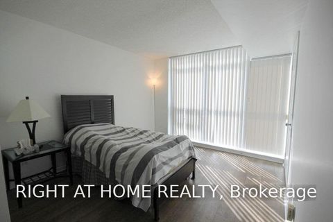 Photo 7 at 207 - 30 Harrison Garden Boulevard, Willowdale East, Toronto
