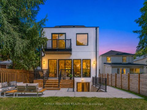 Photo 2 at 303 Ridley Boulevard, Westgate, Toronto
