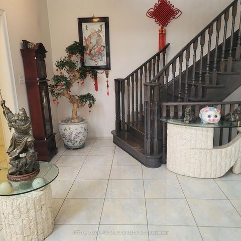 Photo 6 at 78 Pieta Place, Vellore Village, Vaughan