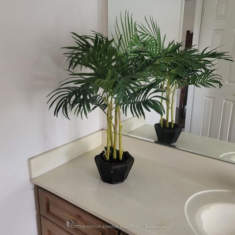 Photo 16 at 78 Pieta Place, Vellore Village, Vaughan